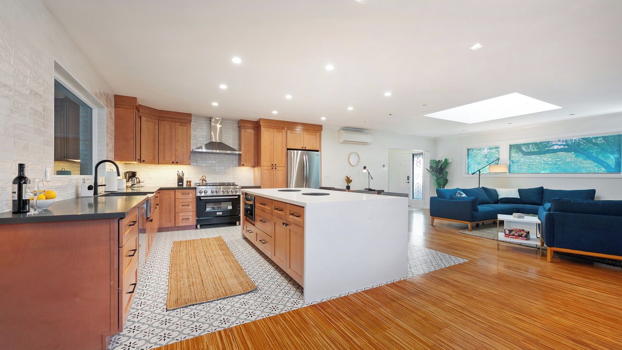 Photo of Kitchen in Memorial Hospital Neighborhood