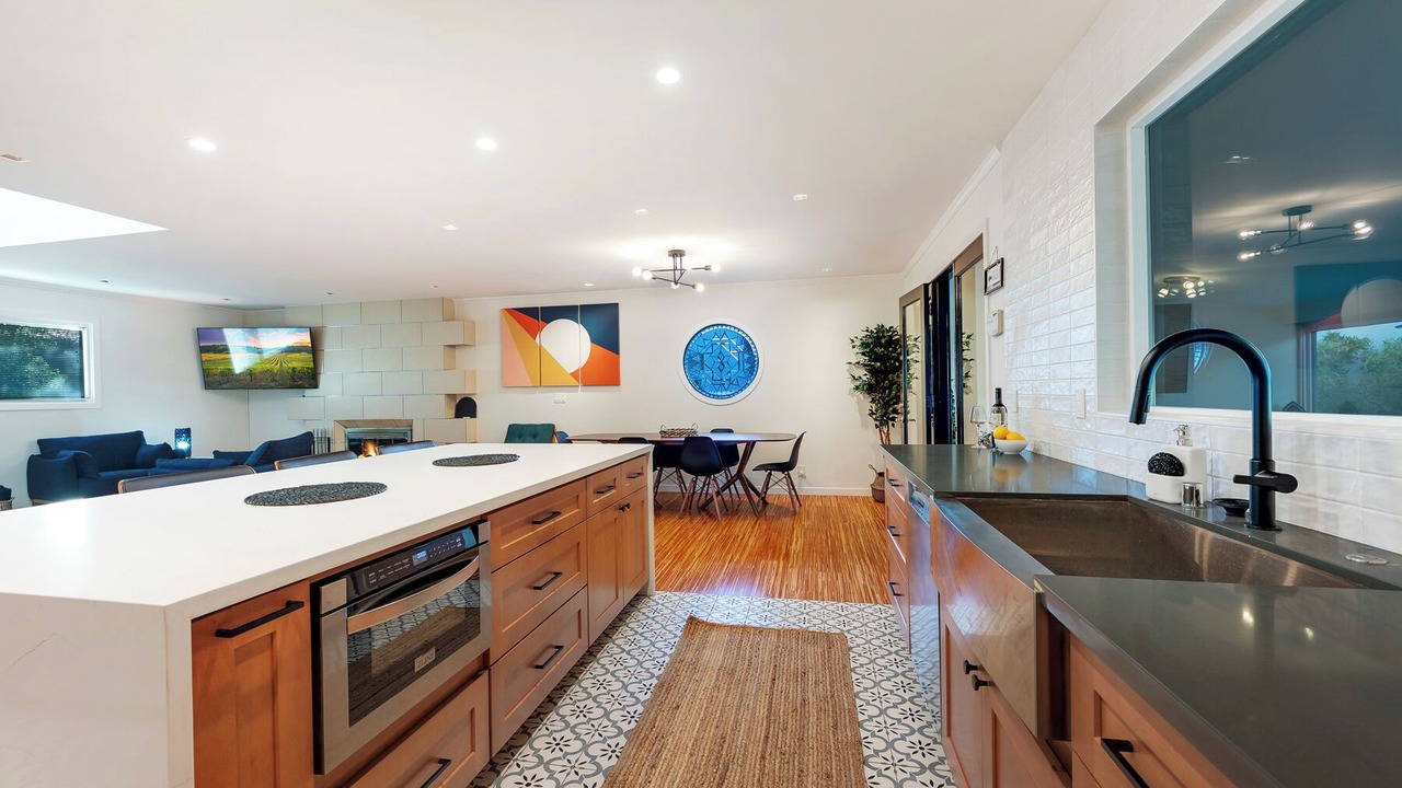 Photo of Kitchen in Memorial Hospital Neighborhood