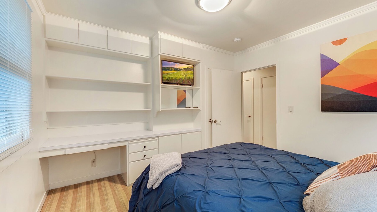 Photo of Bedroom in Memorial Hospital Neighborhood
