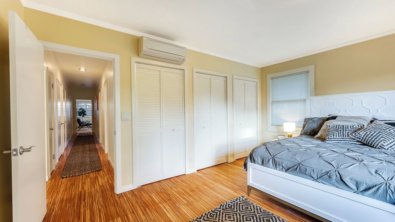 Photo of Bedroom in Memorial Hospital Neighborhood