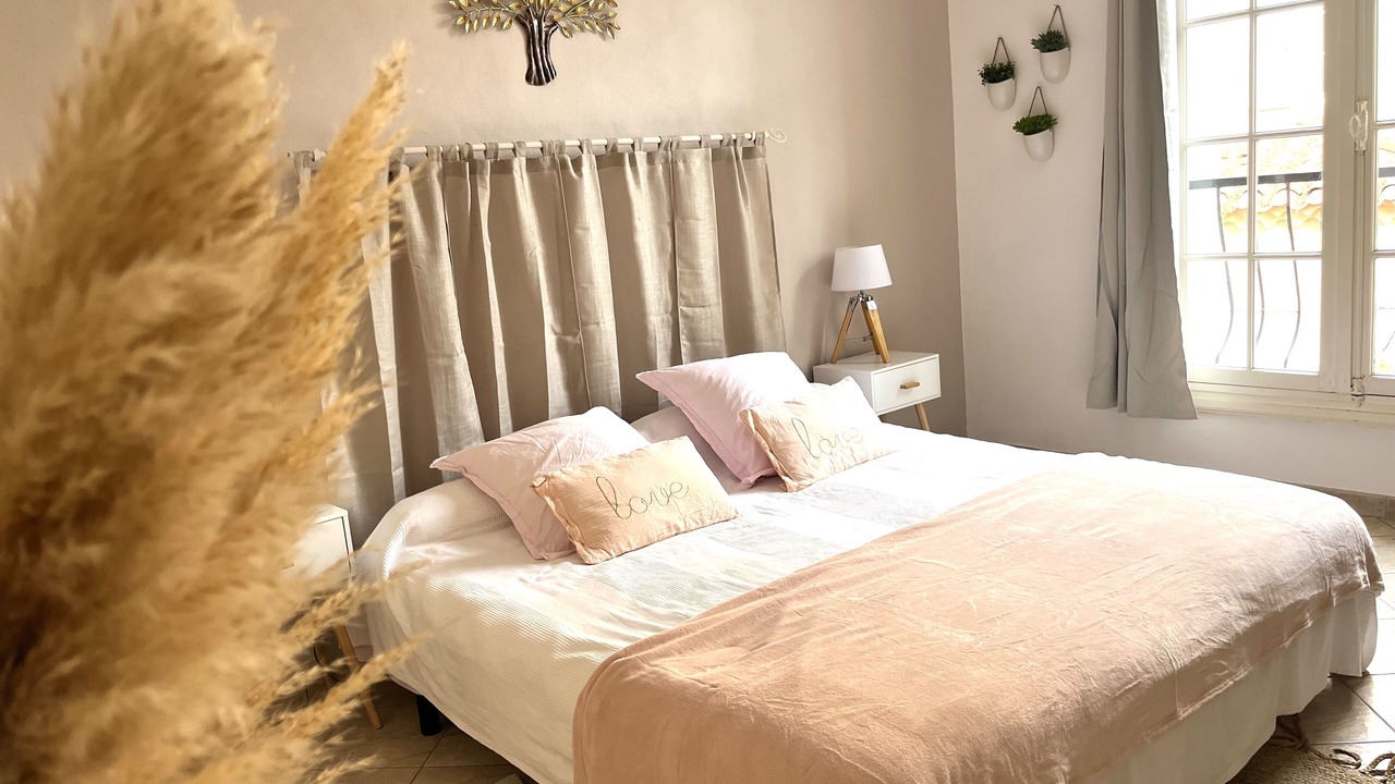 Photo of Bedroom in Lezignan-la-Cebe