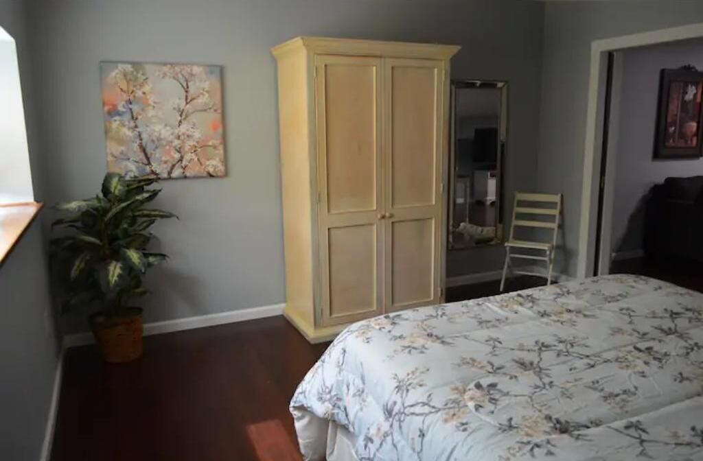 Photo of Bedroom in Oswego