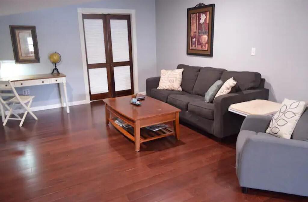 Photo of Livingroom in Oswego