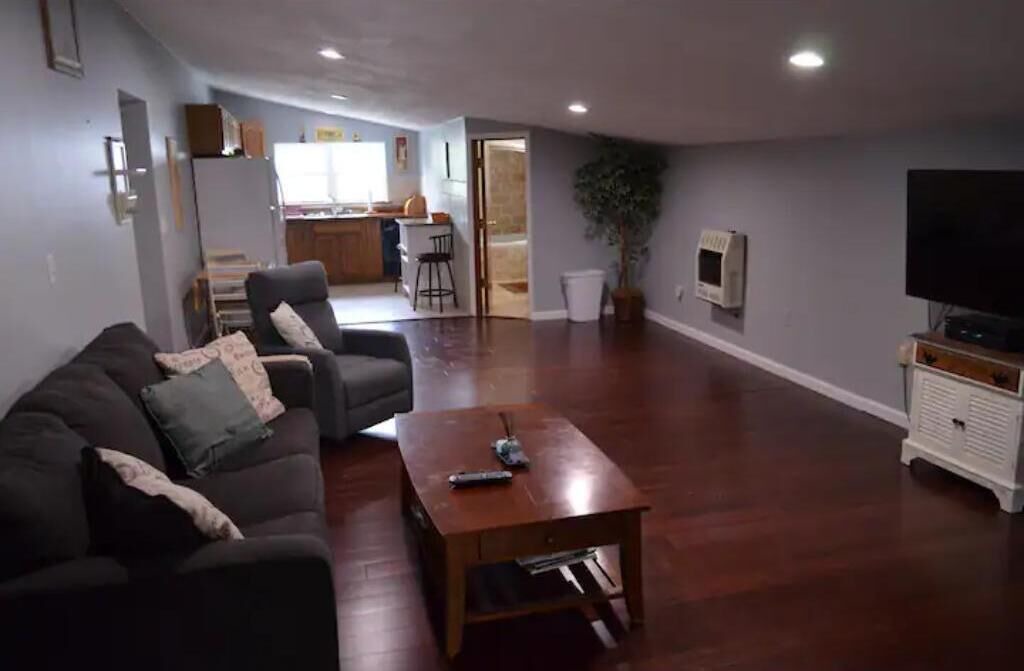 Photo of Livingroom in Oswego