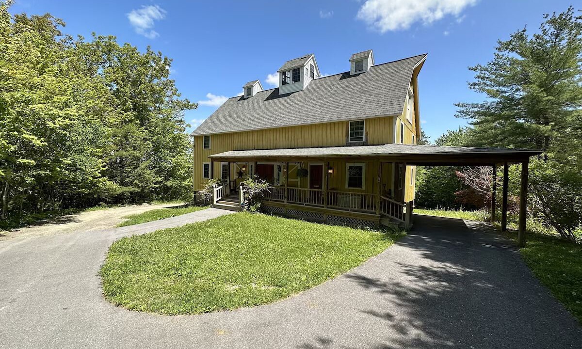 Photo of Others in Etna