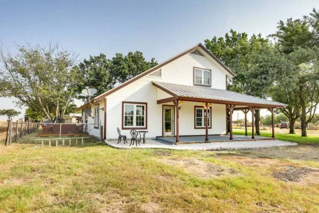 Photo of Outdoor in Coupland