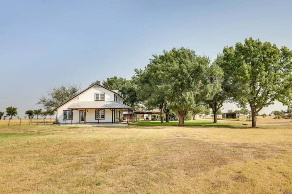 Photo of Outdoor in Coupland