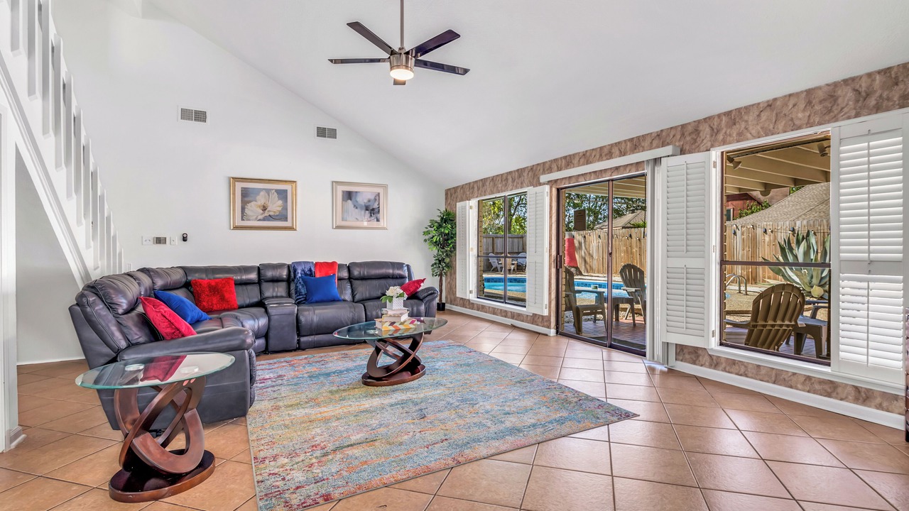 Photo of Livingroom in Mission Bend