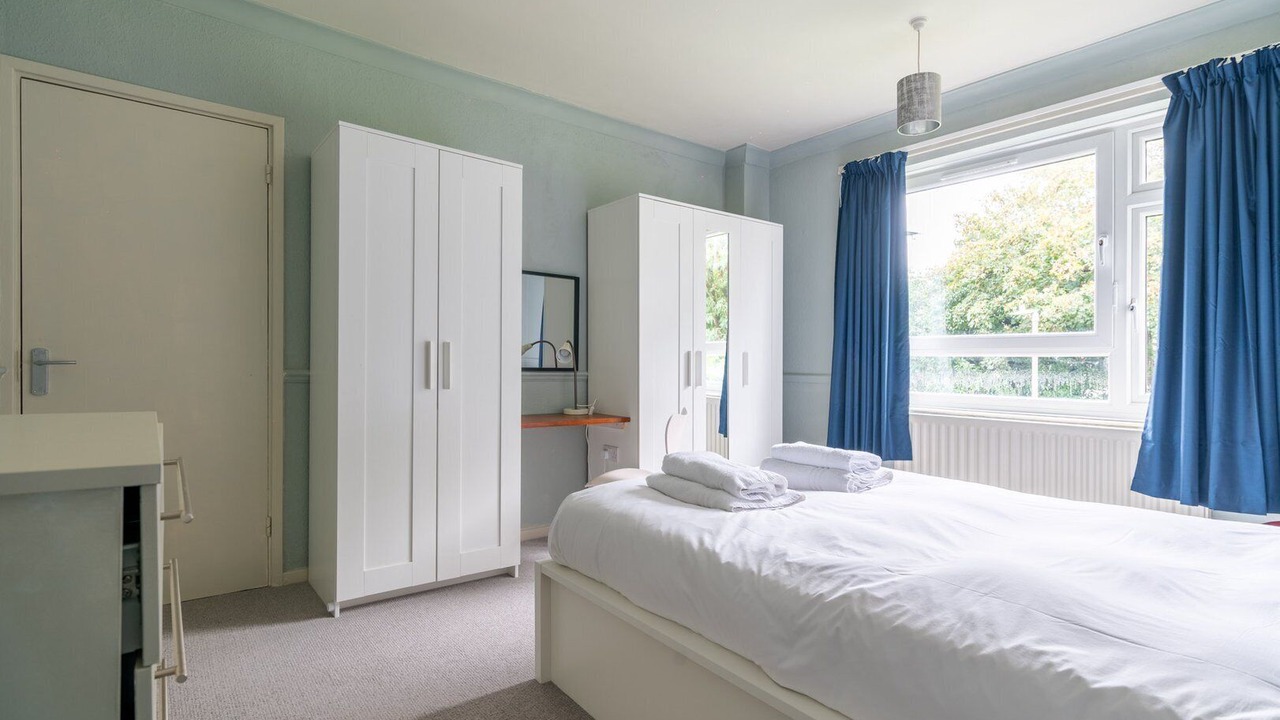 Photo of Bedroom in Thamesfield