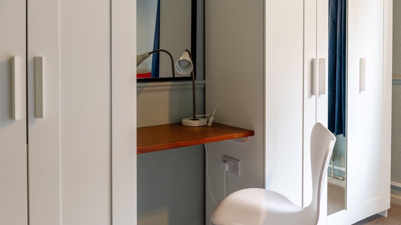 Photo of Others in Thamesfield