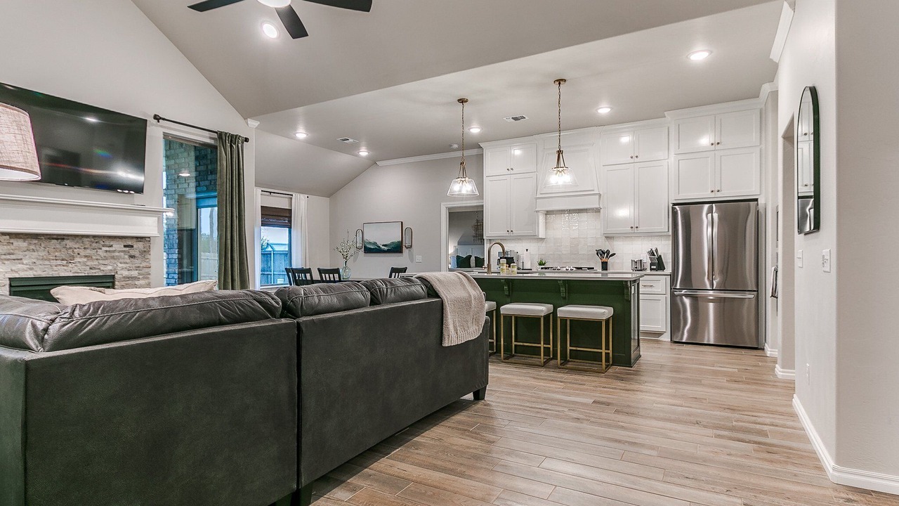 Photo of Livingroom in Moore