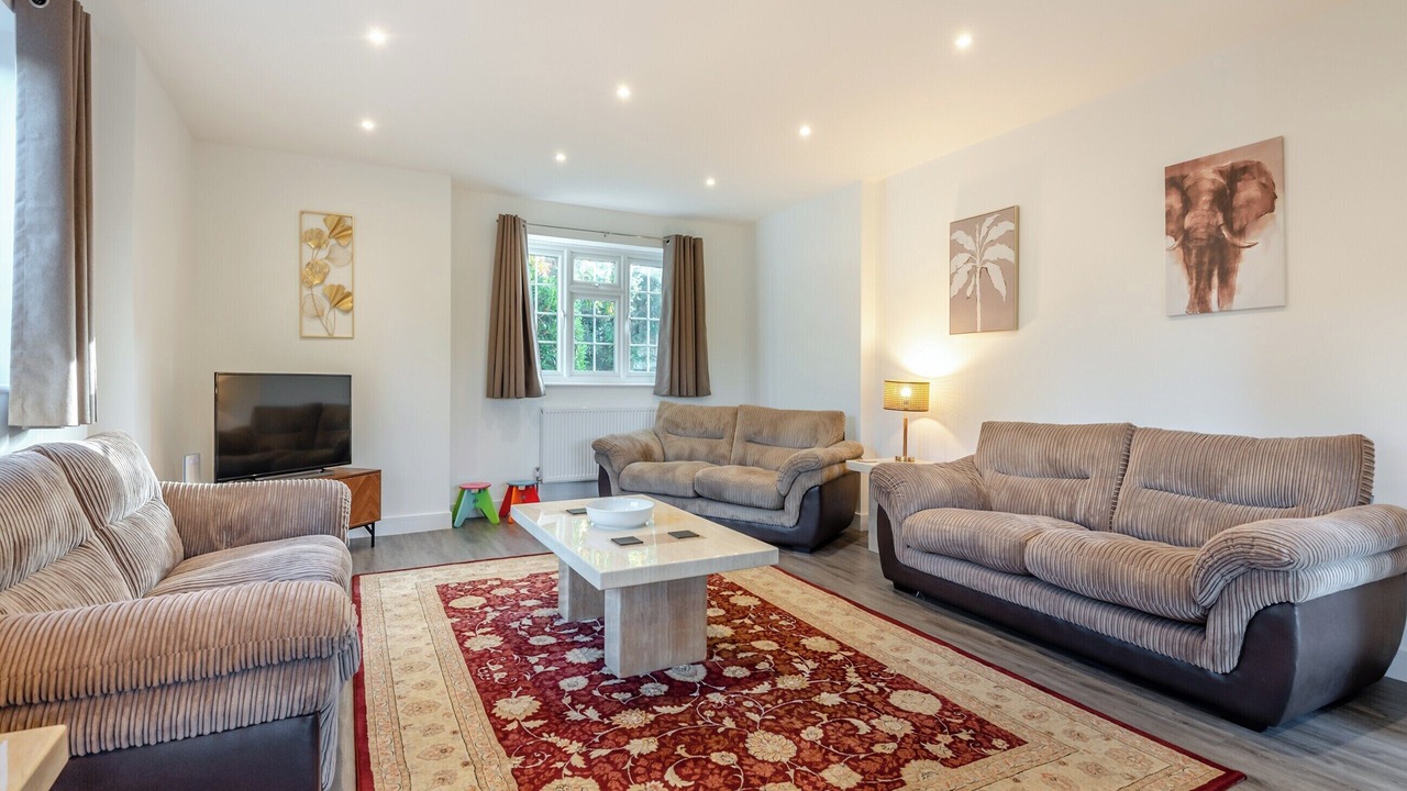 Photo of Others in Ferndown