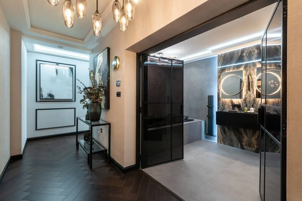 Photo of Others in West End