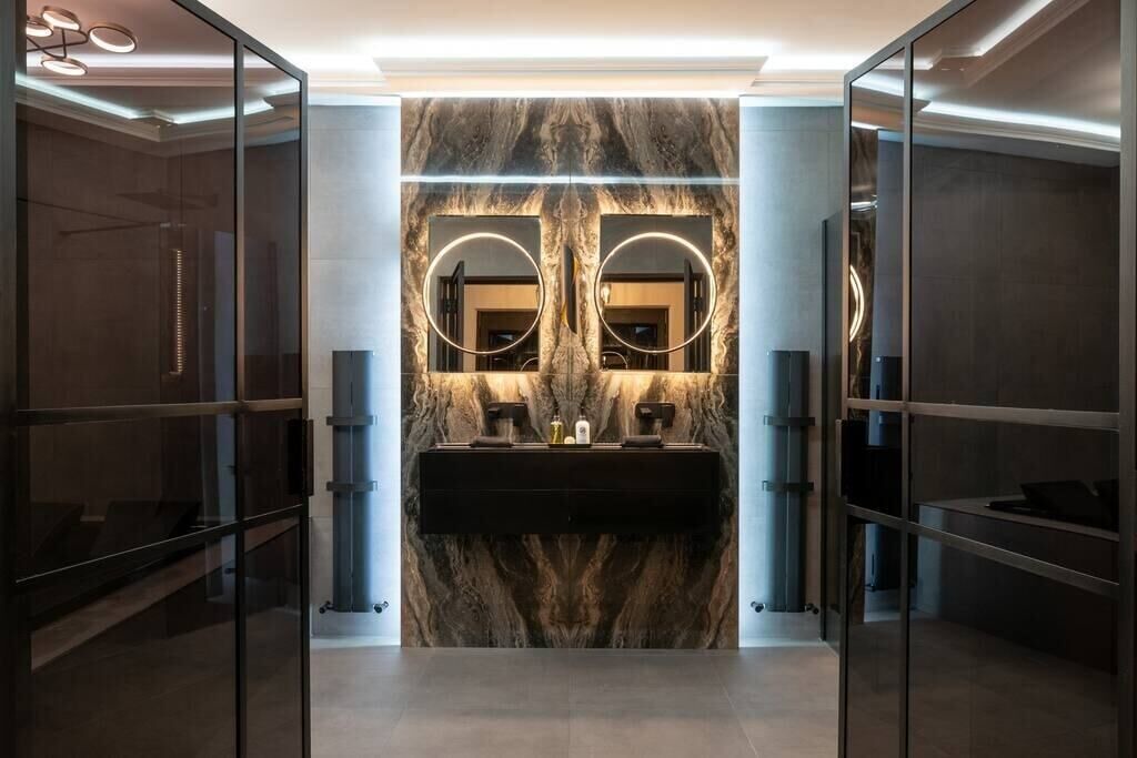 Photo of Others in West End