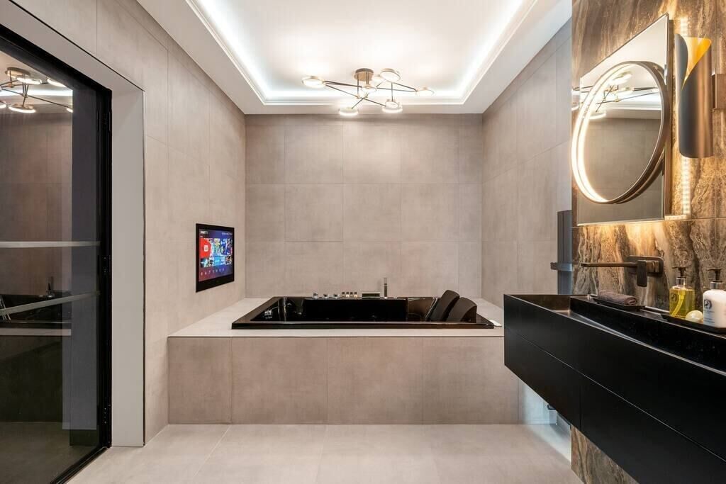 Photo of Others in West End