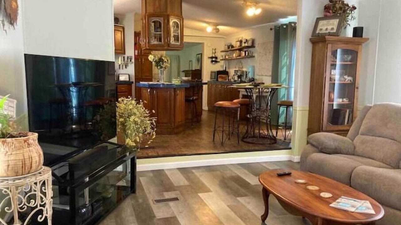 Photo of Livingroom in Brady