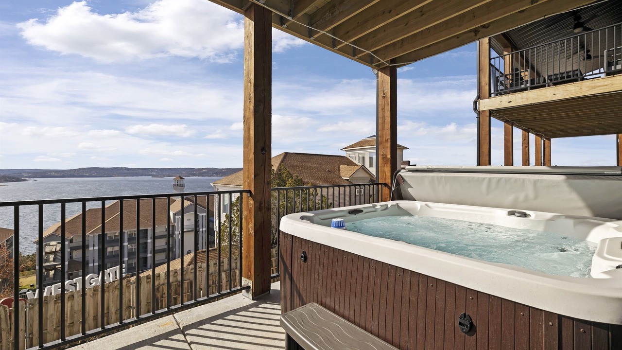 Photo of Others in Hollister