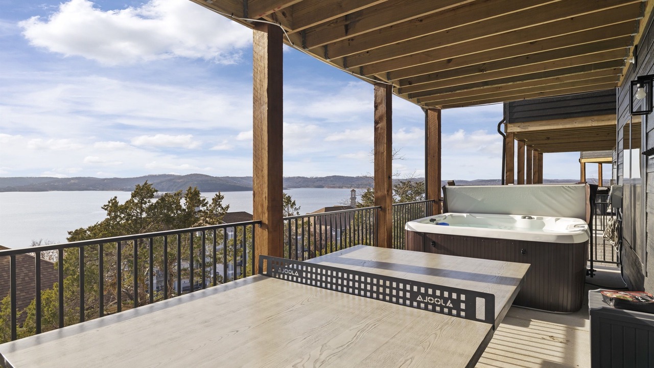 Photo of Others in Hollister