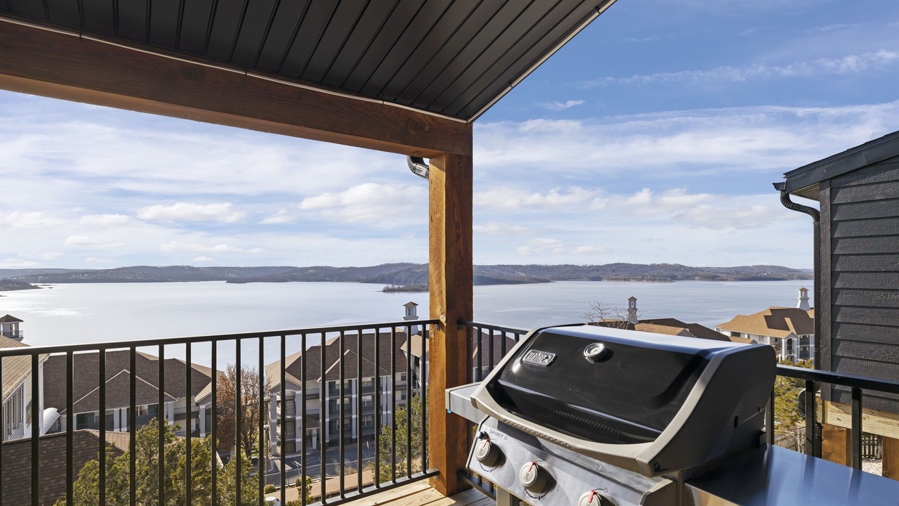 Photo of Others in Hollister