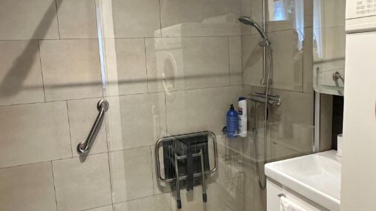 Photo of Bathroom in Parchamp–Albert Kahn