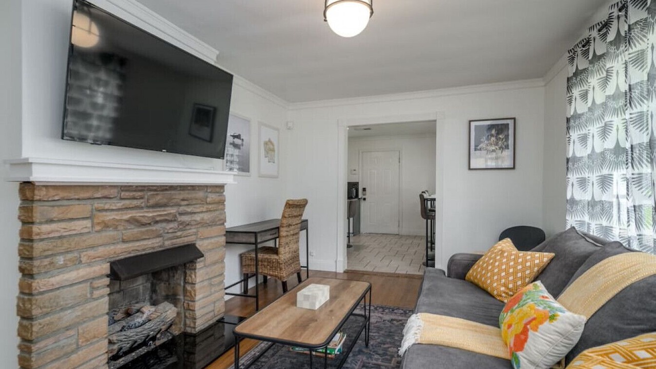 Photo of Livingroom in Crestline Heights