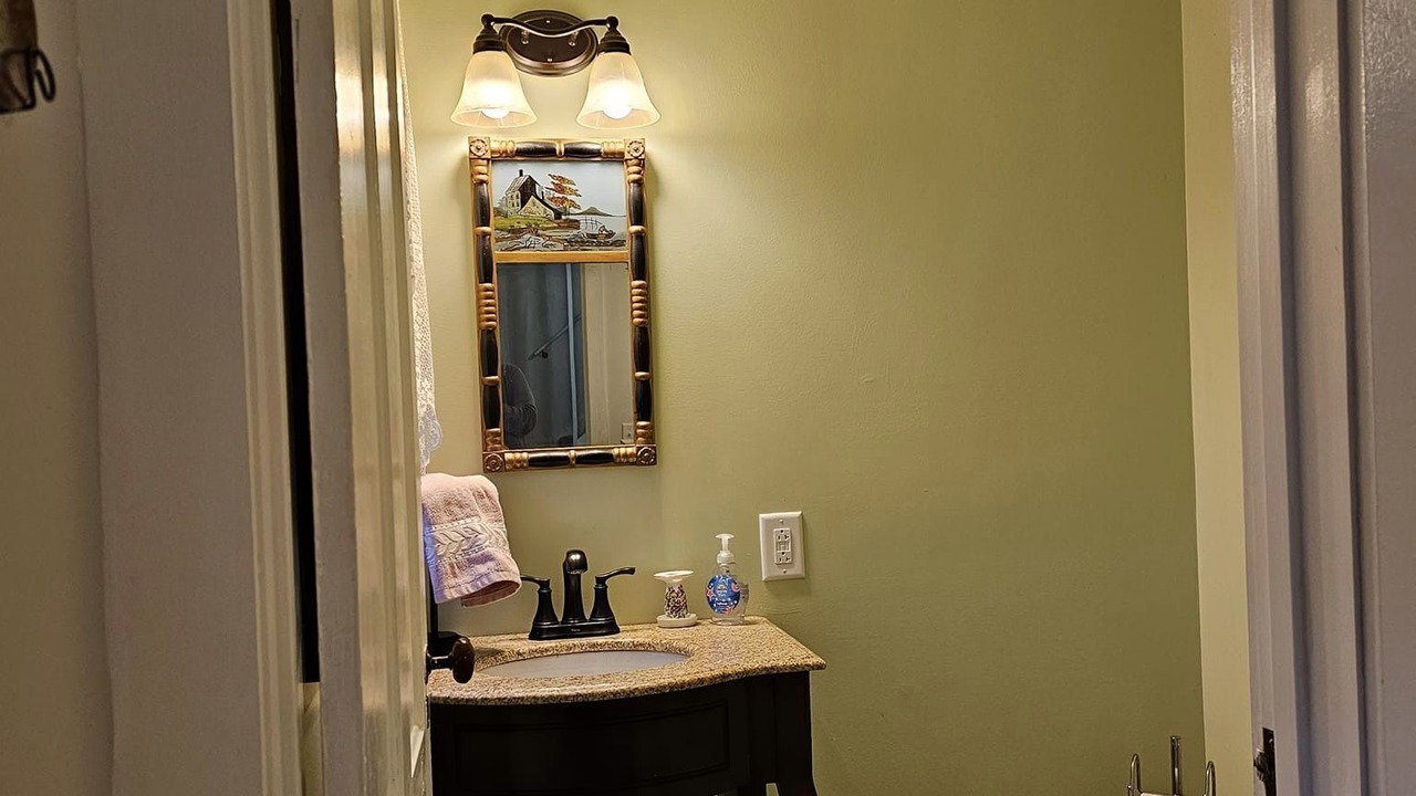 Photo of Bathroom in Homer