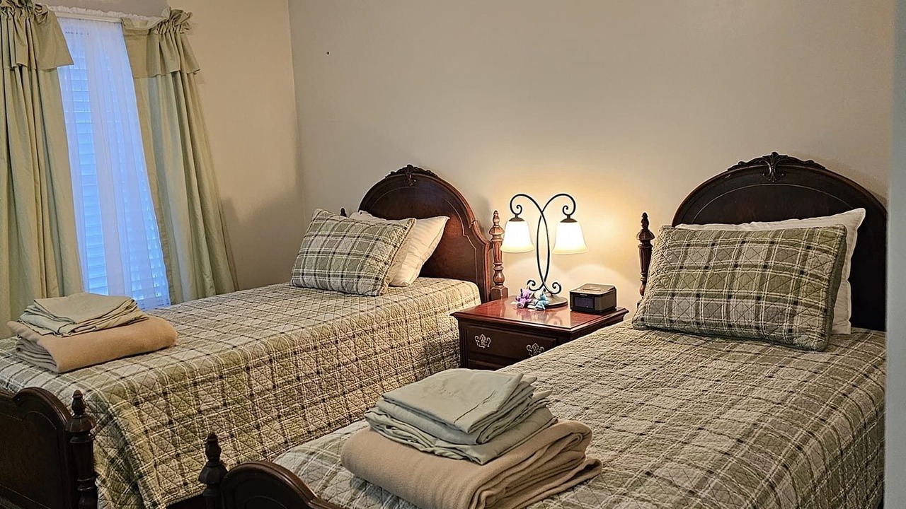Photo of Bedroom in Homer