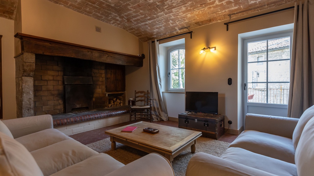 Photo of Livingroom in Berrias-et-Casteljau