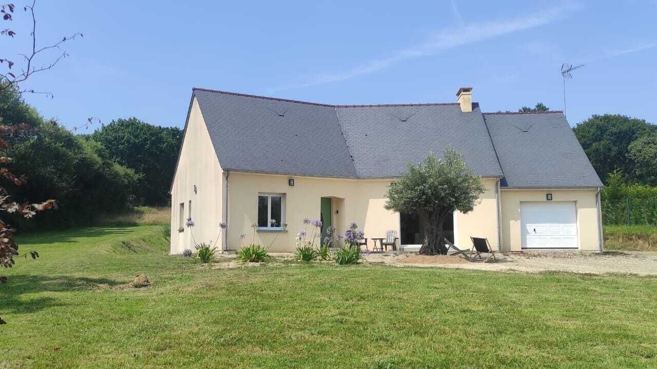 Photo of Outdoor in Varenguebec