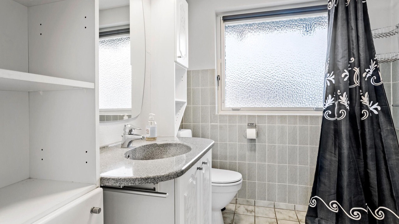 Photo of Bathroom in Agger