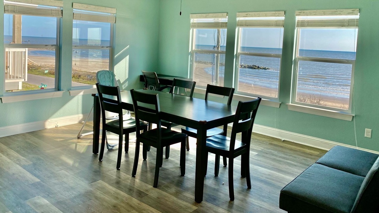 Photo of Bedroom in Lakeview  Jefferson County