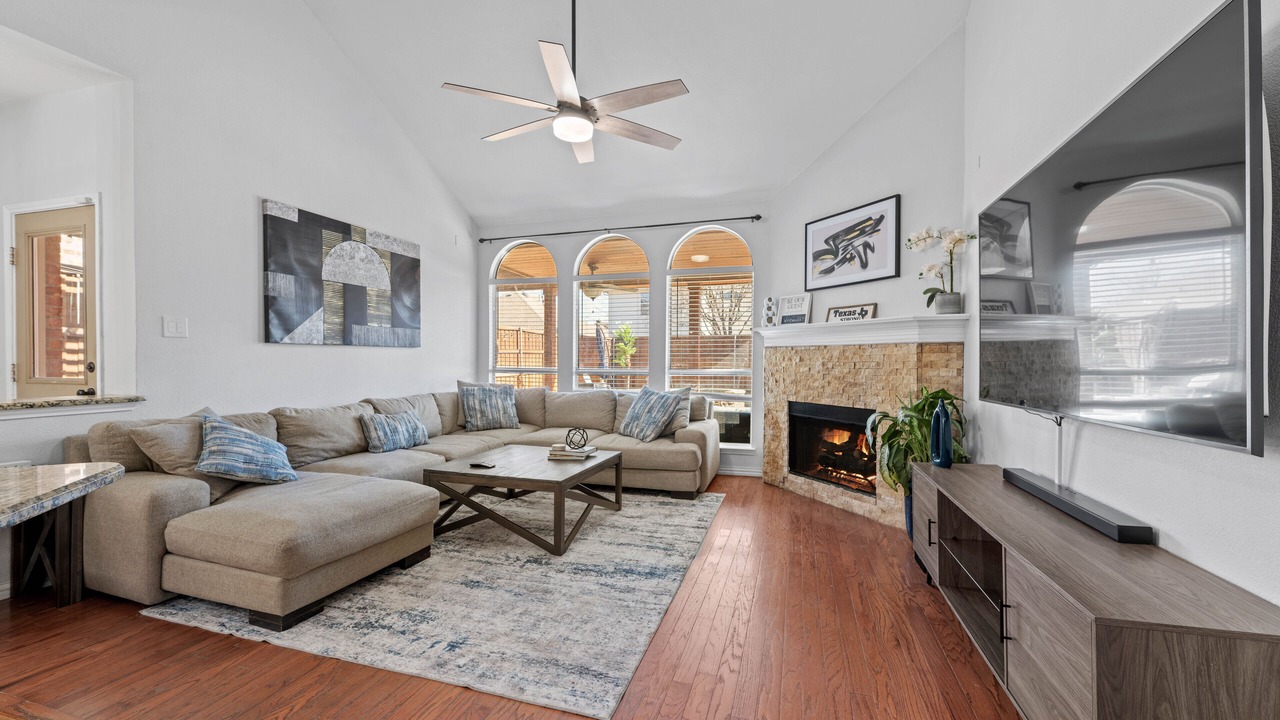 Photo of Livingroom in The Colony