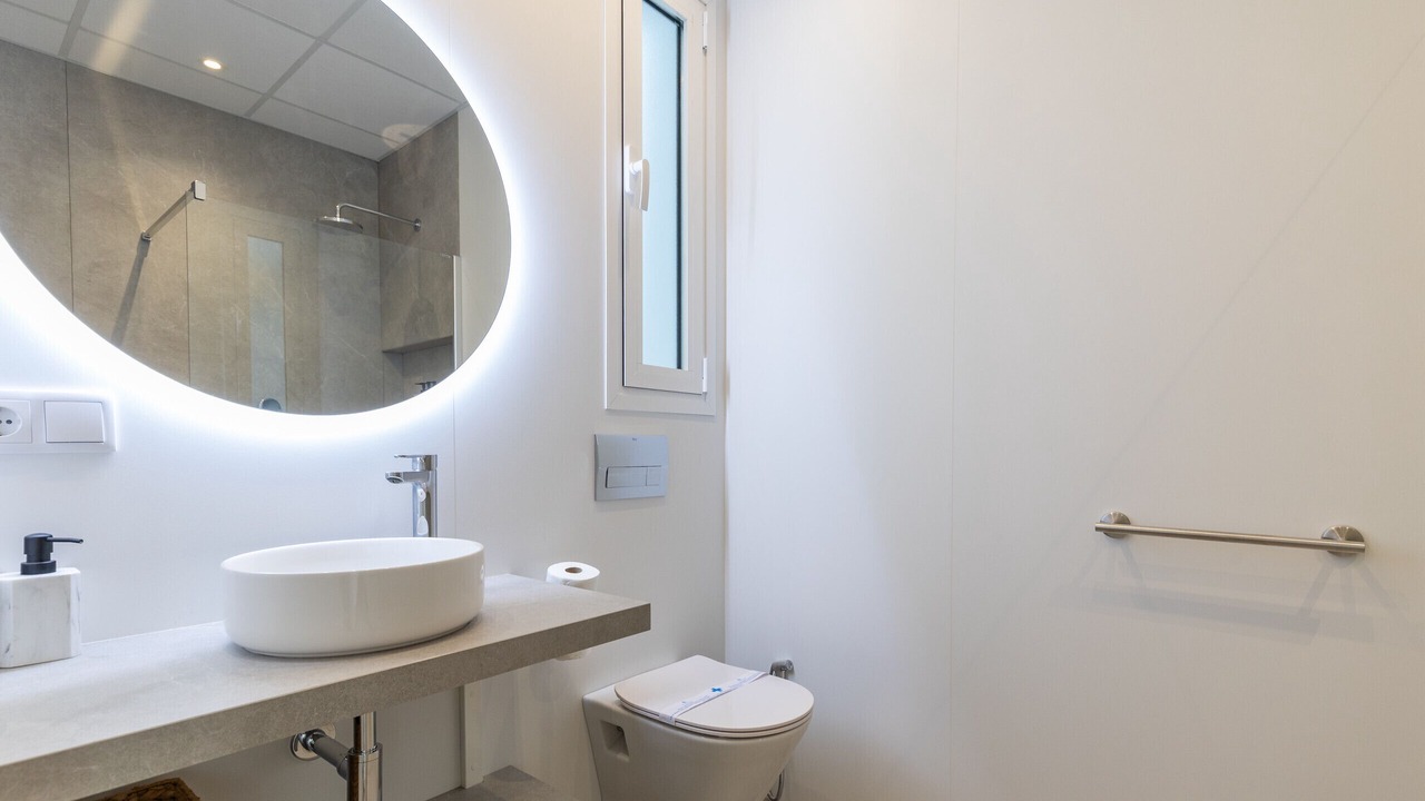 Photo of Bathroom in El Cabanyal