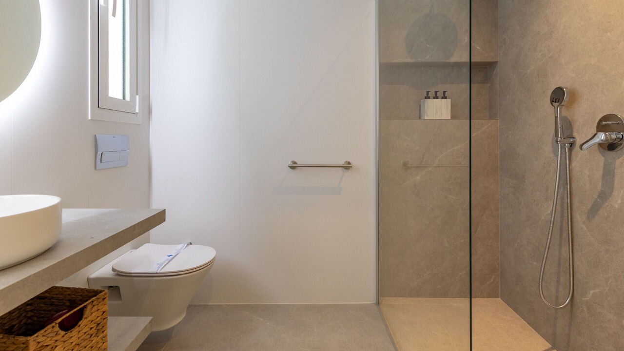 Photo of Bathroom in El Cabanyal