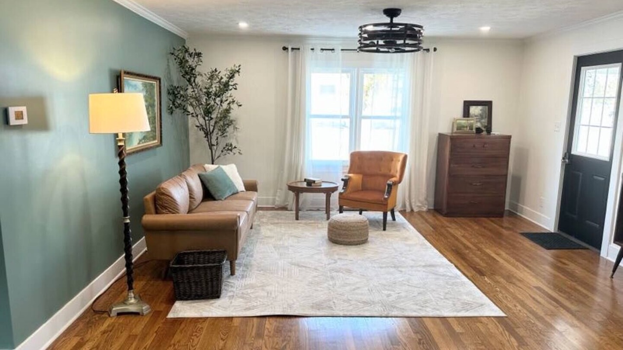 Photo of Livingroom in Hesston