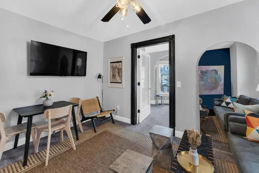 Photo of Livingroom in Bayonne