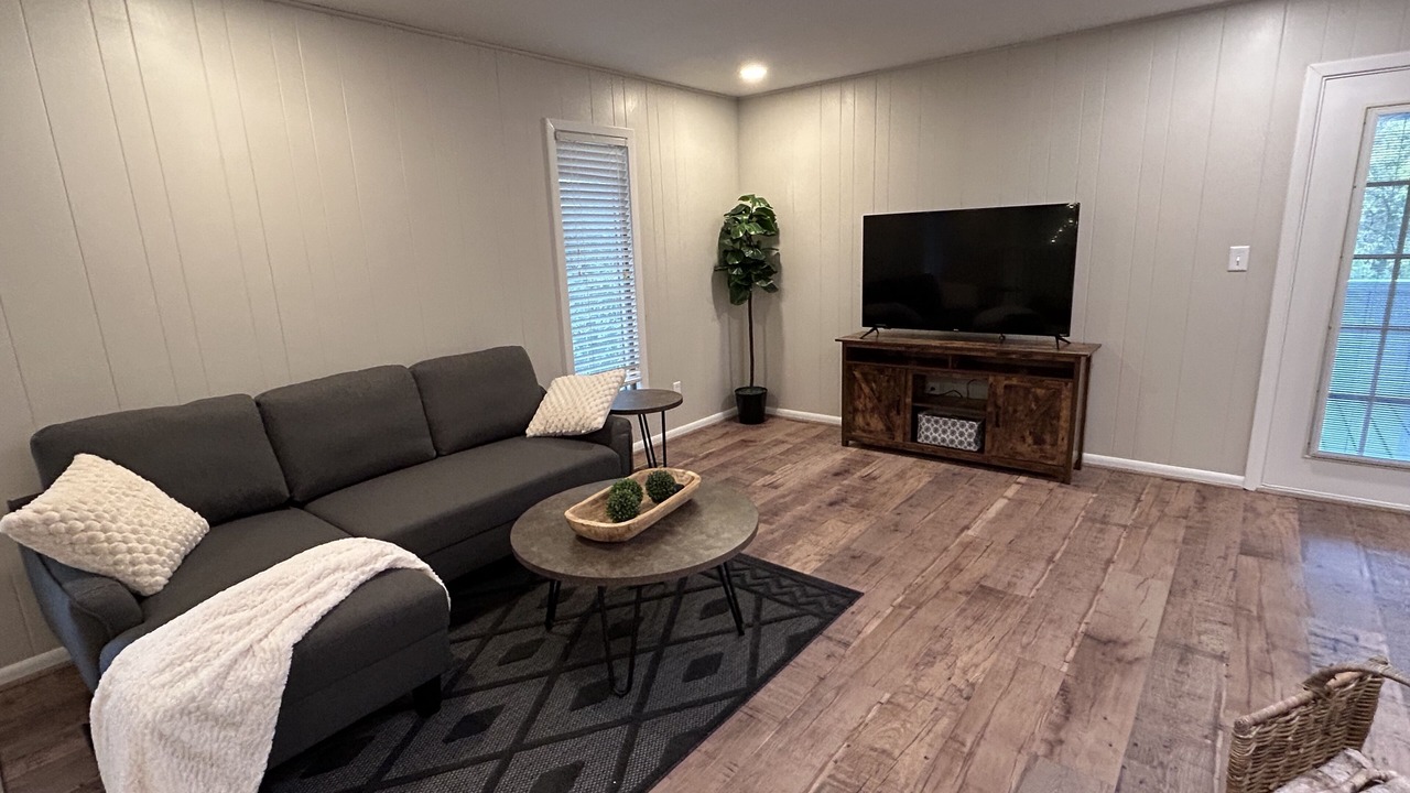 Photo of Livingroom in Marshfield