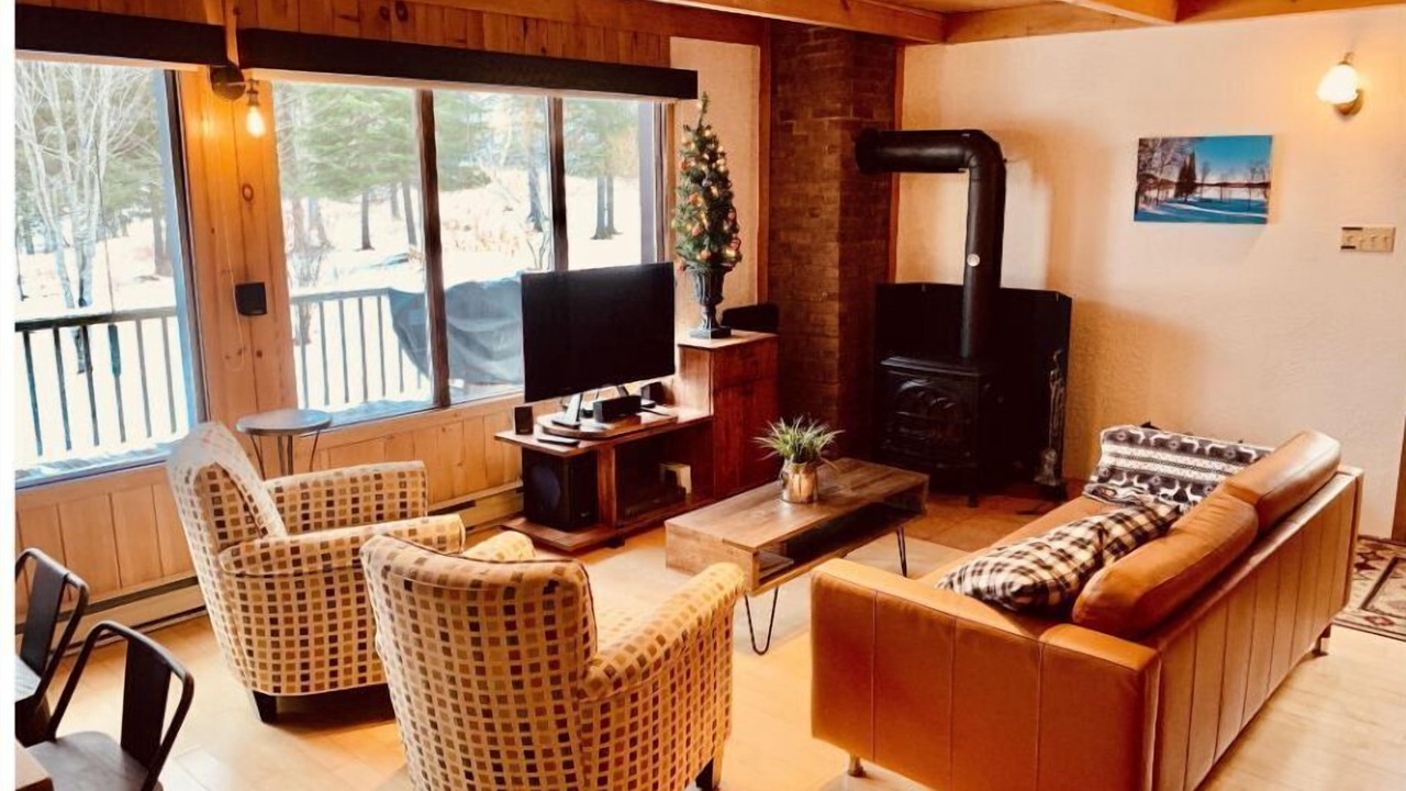 Photo of Livingroom in Saint-Michel-des-Saints
