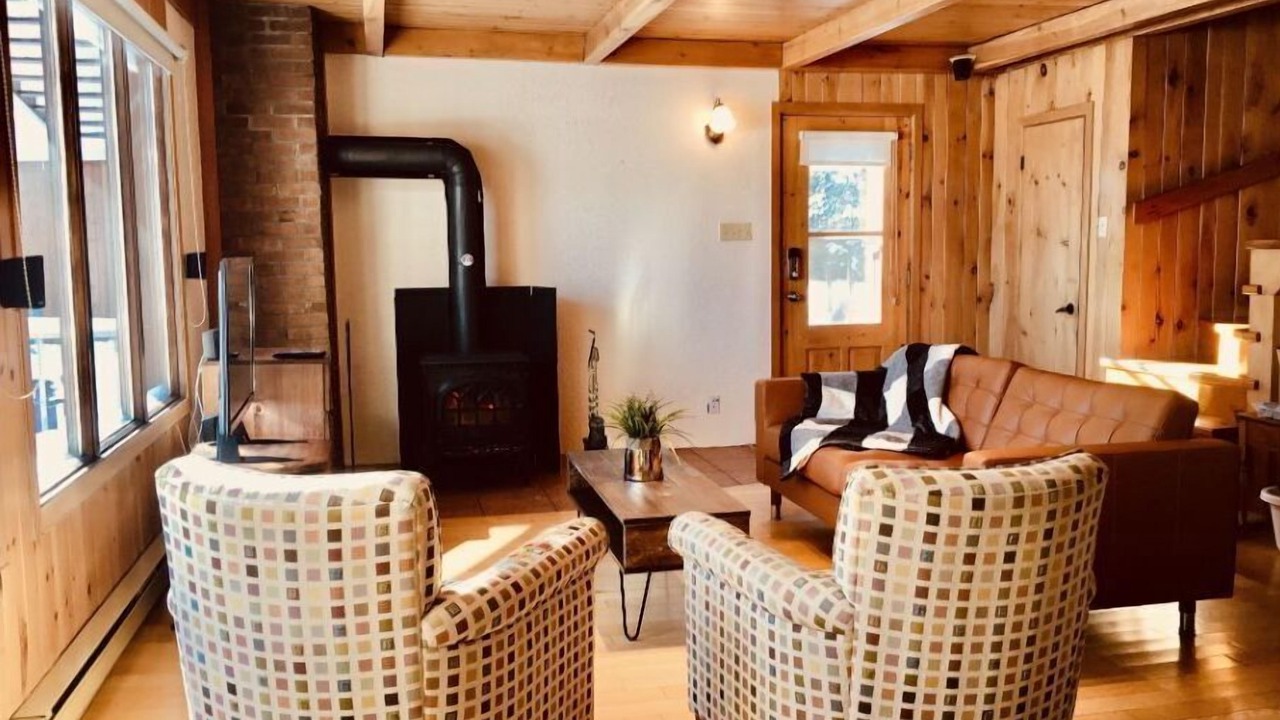 Photo of Livingroom in Saint-Michel-des-Saints