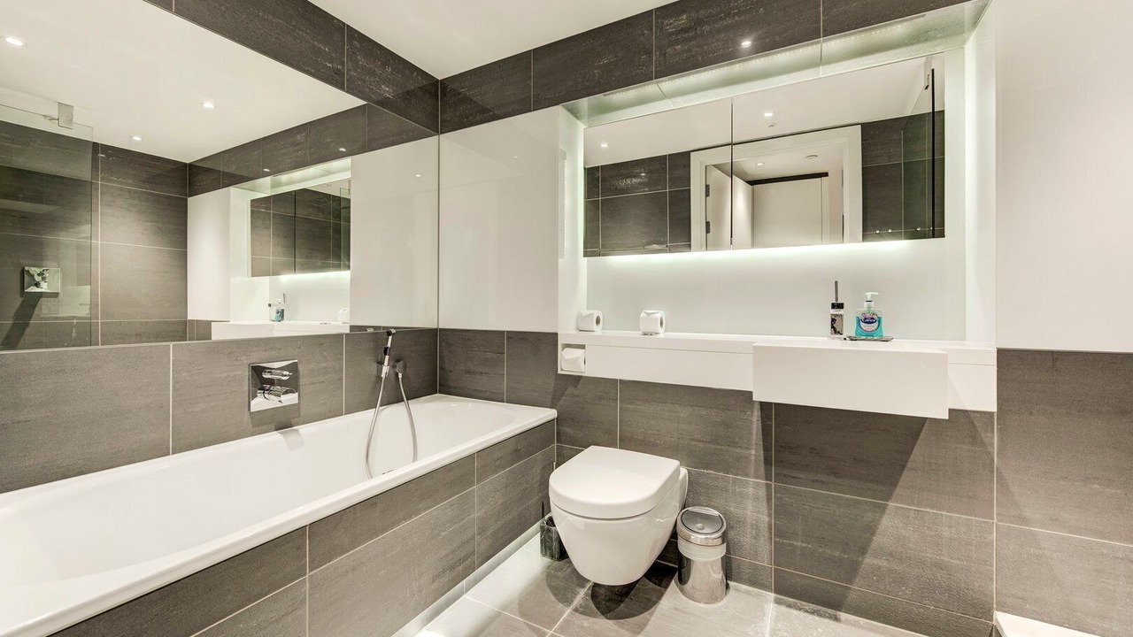 Photo of Bathroom in Nine Elms