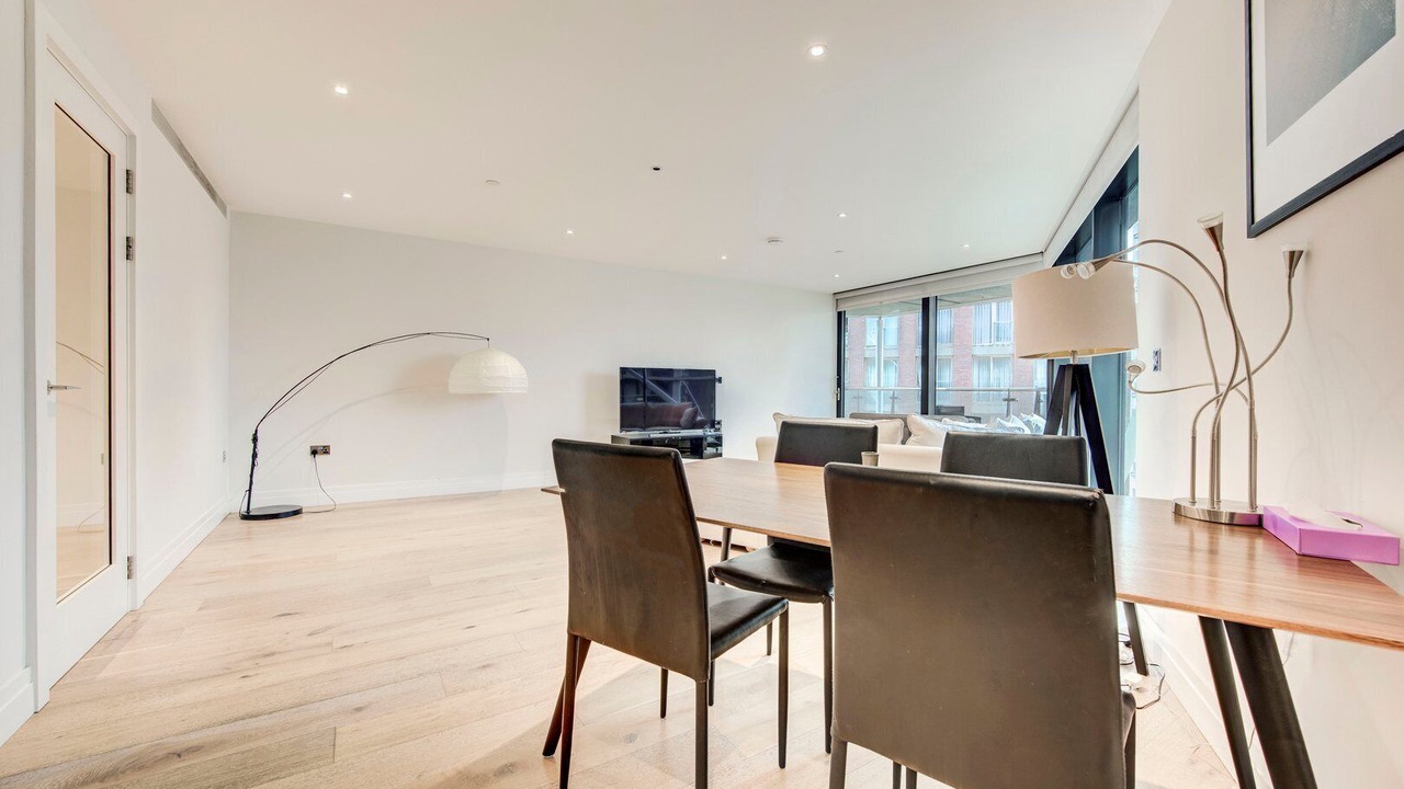 Photo of Others in Nine Elms