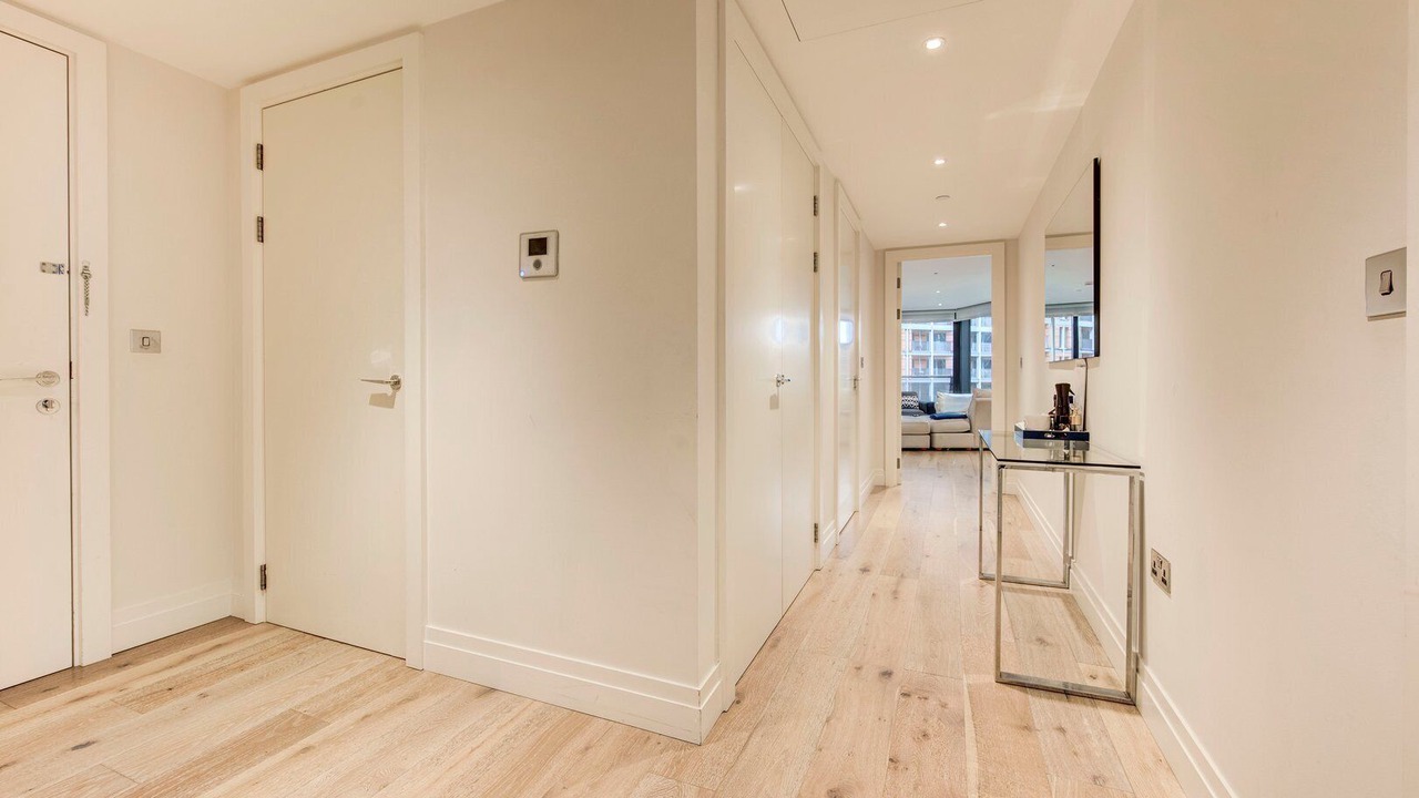 Photo of Others in Nine Elms