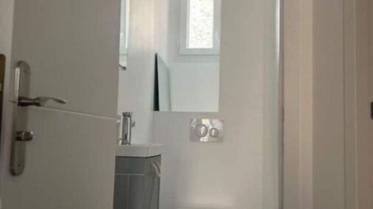 Photo of Bathroom in Republique–Point-du-Jour