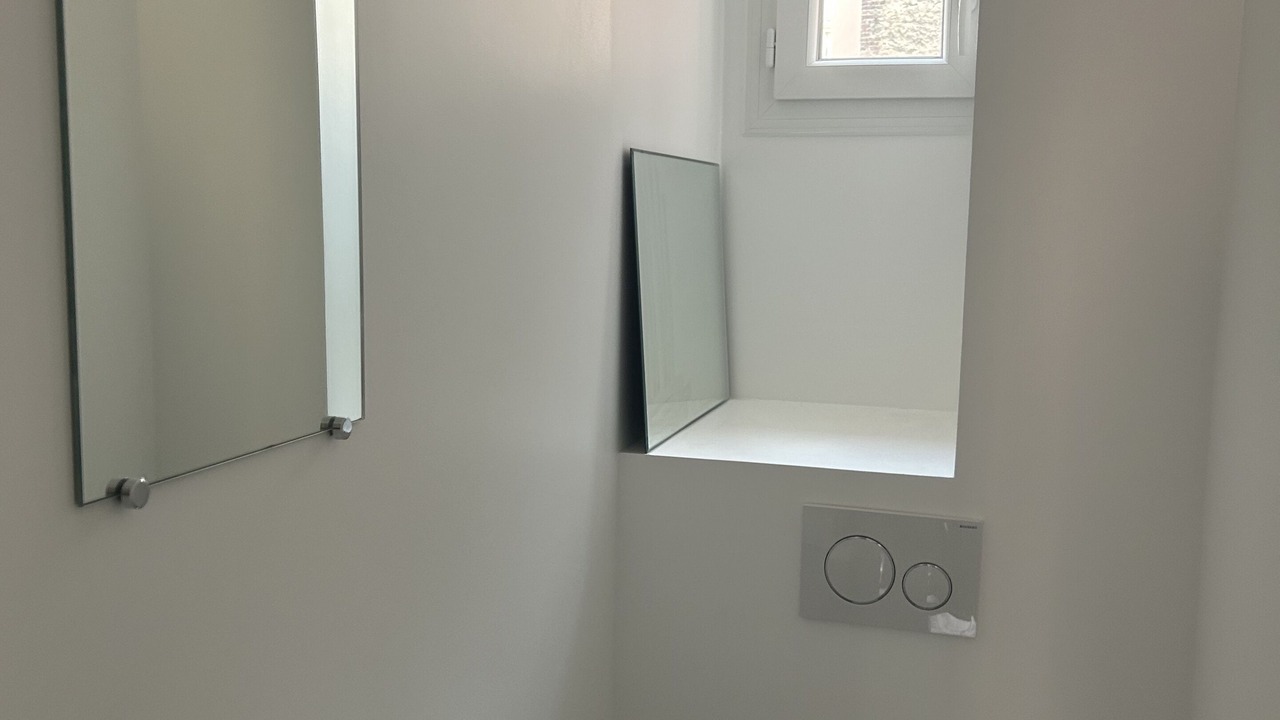 Photo of Bathroom in Republique–Point-du-Jour