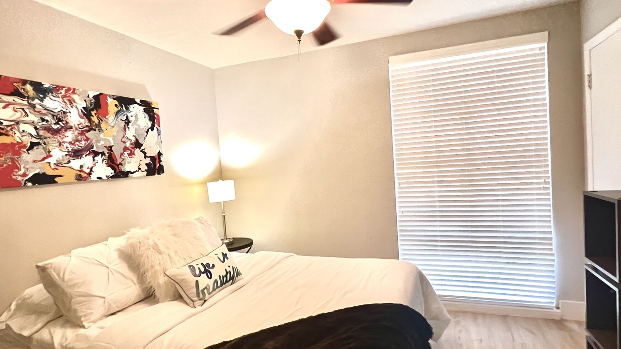 Photo of Bedroom in University Hills and Windsor Park