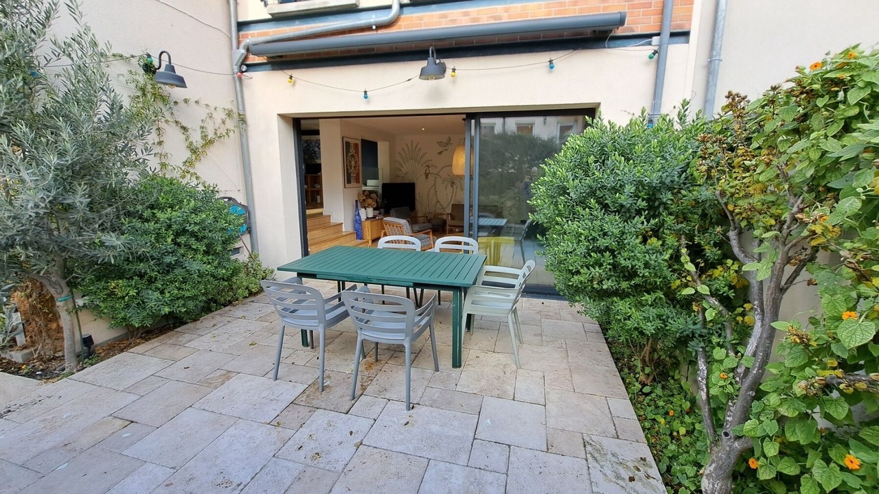 Photo of Outdoor in Puteaux