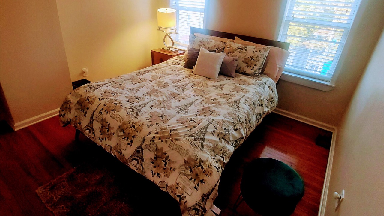 Photo of Bedroom in Downtown Baltimore