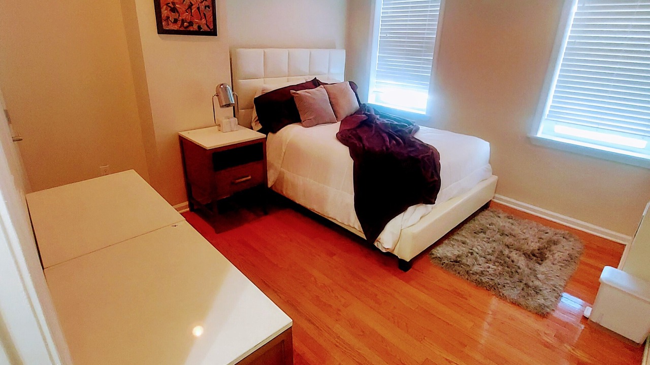 Photo of Bedroom in Downtown Baltimore