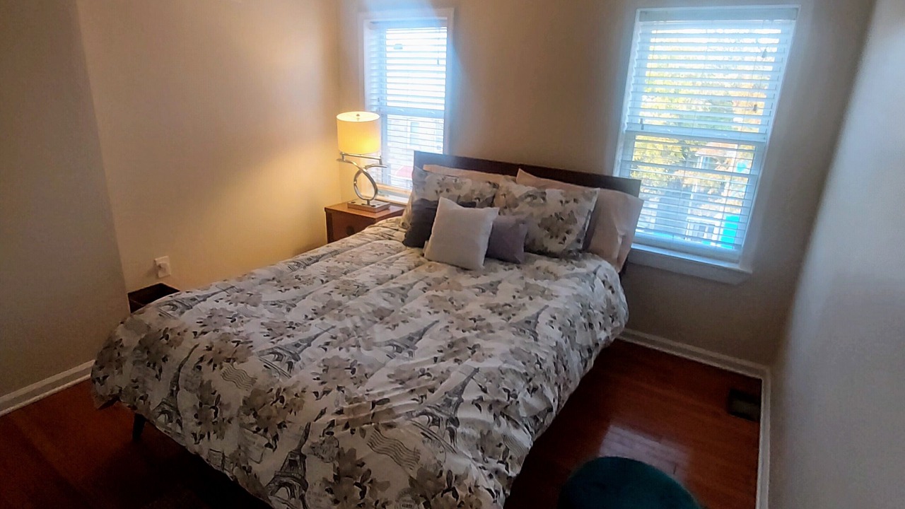 Photo of Bedroom in Downtown Baltimore