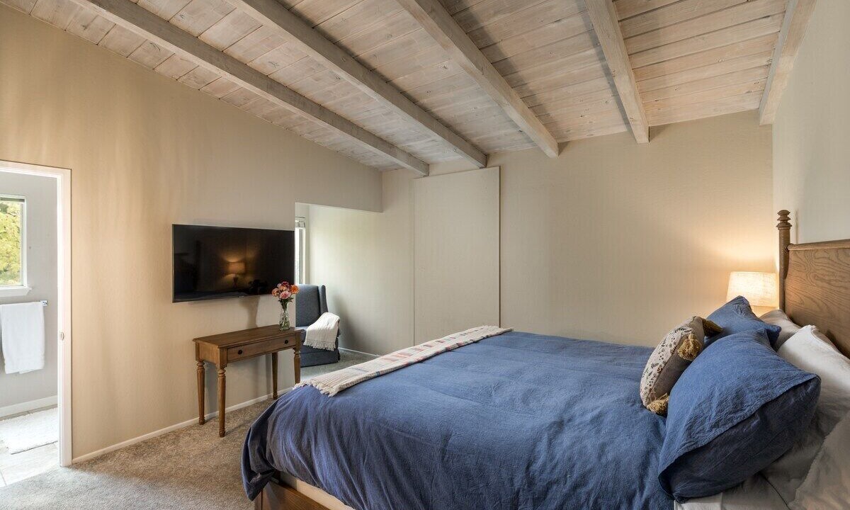 Photo of Bedroom in Ballard